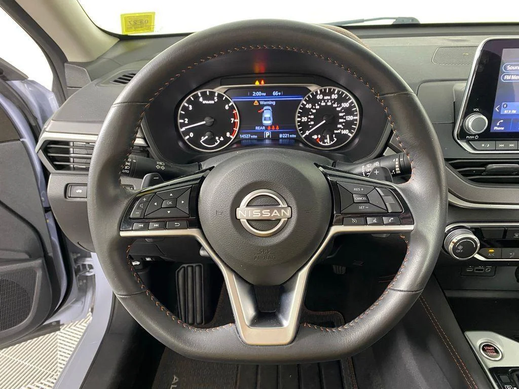 Used 2023 Pearl Nissan 2.5 SR image 13