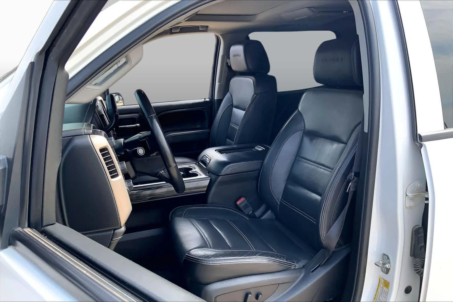 Used 2016 Summit White GMC Denali image 8
