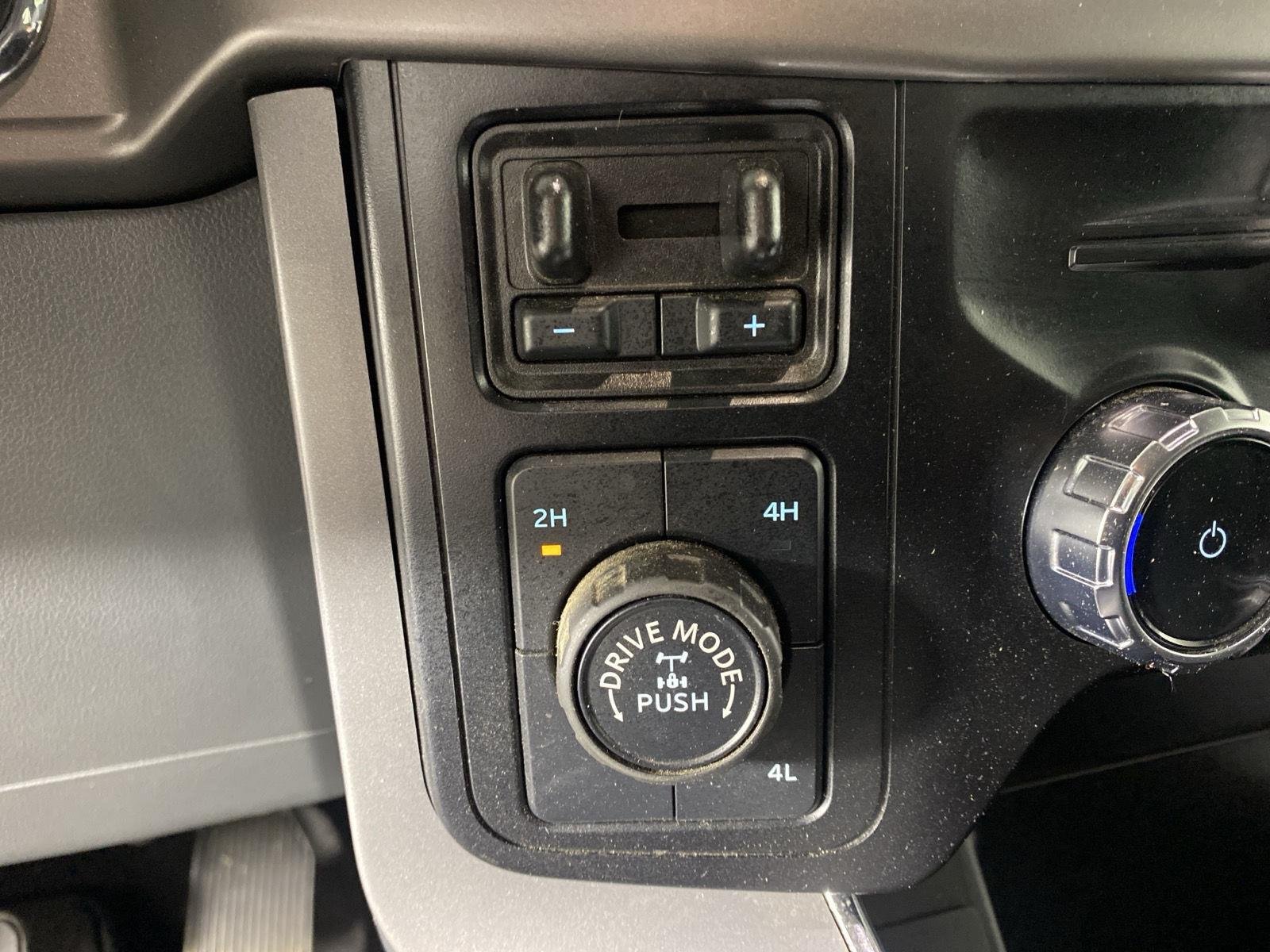 Used 2024 Darkened Bronze Ford XLT image 24