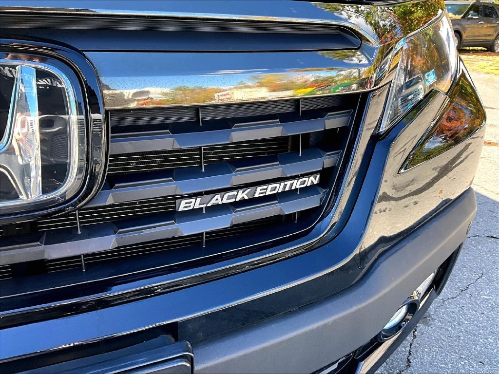 Used 2017 Black Honda Black Edition image 29