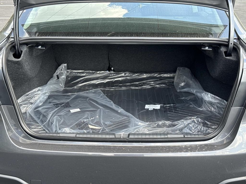 2025 Subaru Legacy Premium - Photo 12