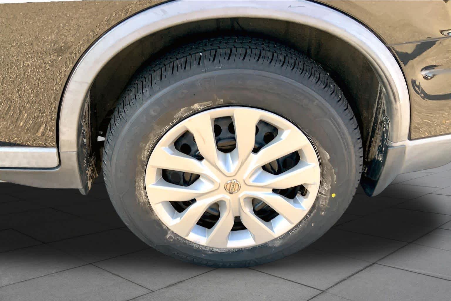 Used 2017 Magnetic Black Nissan S image 9