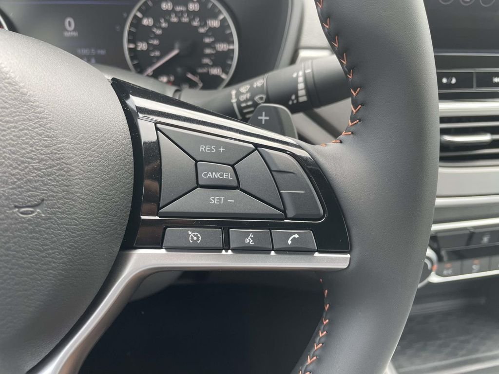 New 2026 Gun Metallic / Super Black Two-tone Nissan SR image 21