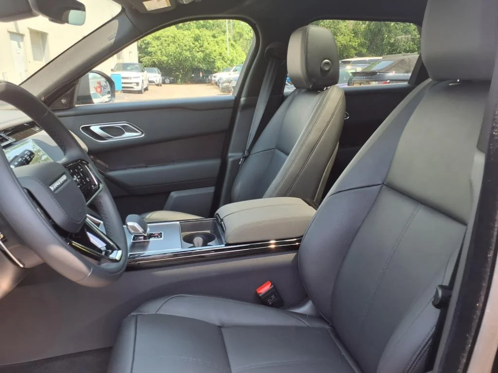 2026 Land Rover Range Rover Velar Dynamic SE - Photo 9