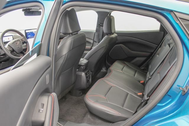 New 2026 Adriatic Blue Metallic Ford Premium image 15