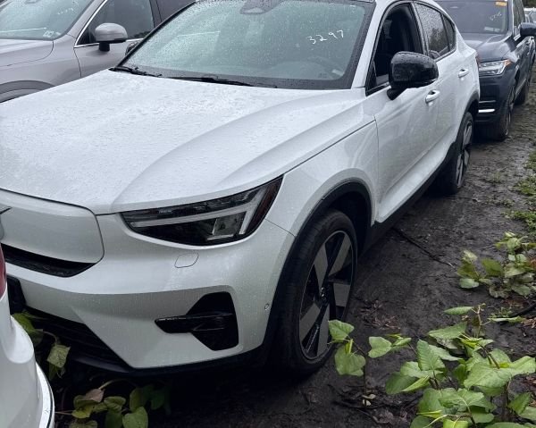 2023 Volvo C40 P8 Recharge Plus AWD's photo