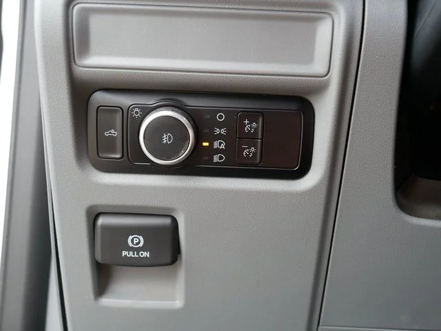 Used 2023 Oxford White Ford XLT image 24