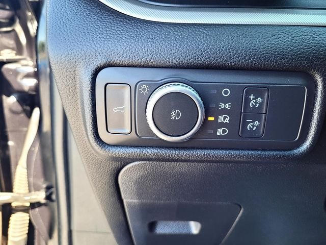 Used 2021 Black Ford XLT image 16