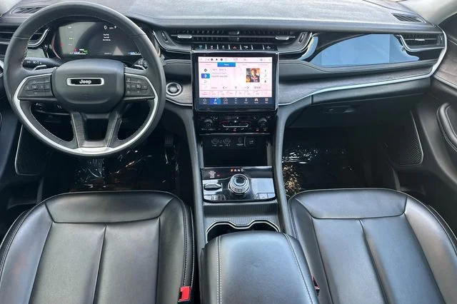 Used 2024 White Jeep 4xe image 15