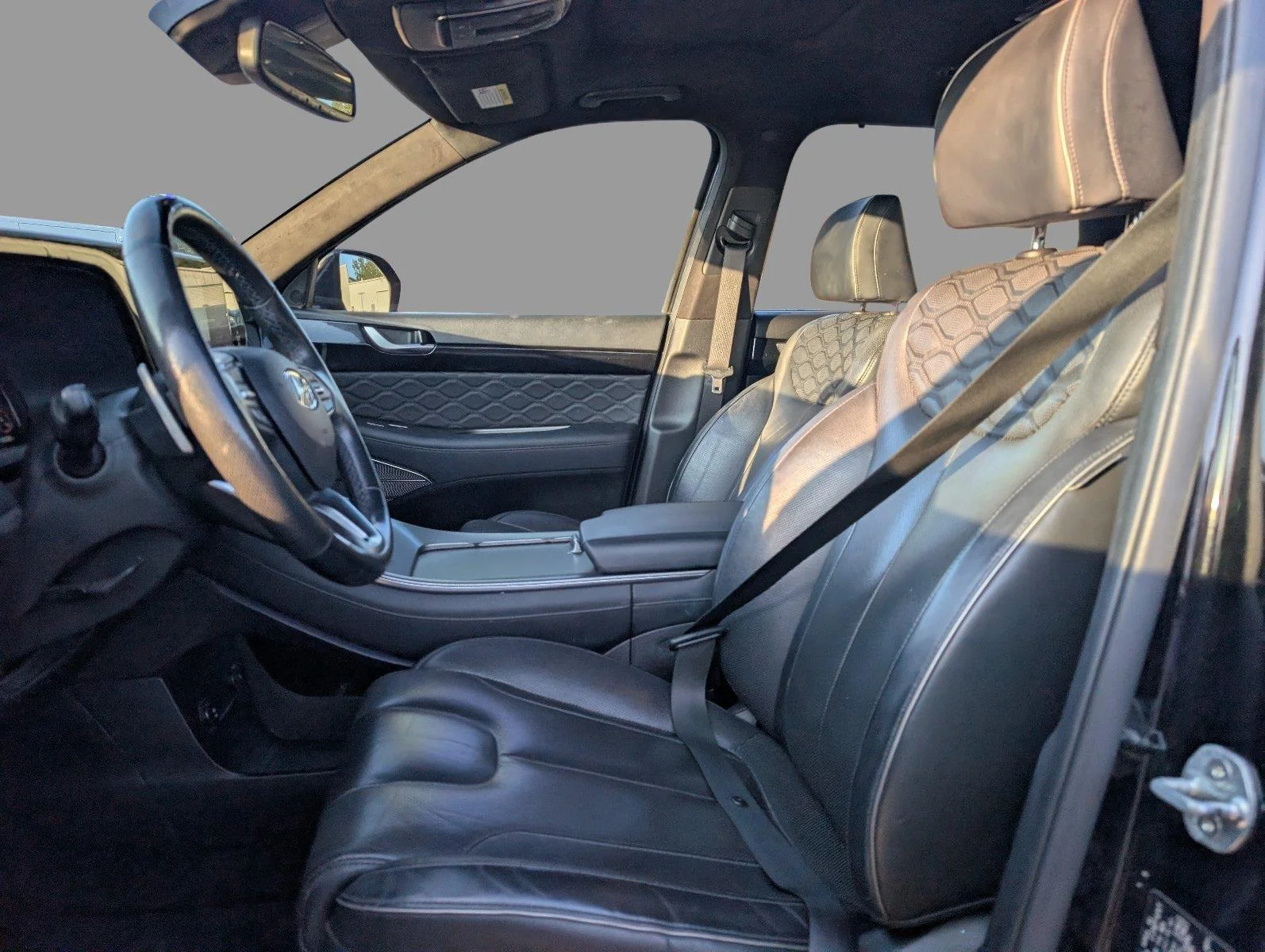 Used 2021 Becketts Black Hyundai Calligraphy image 16
