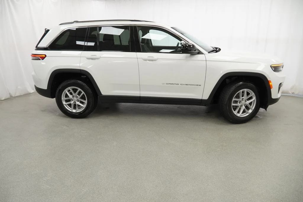 Certified Used 2023 White/off-white Jeep Laredo image 10