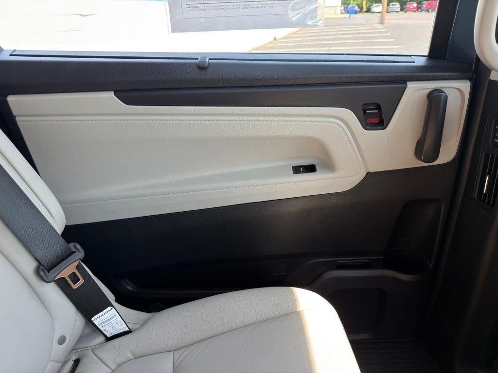 2025 Honda Odyssey EX-L - Photo 20