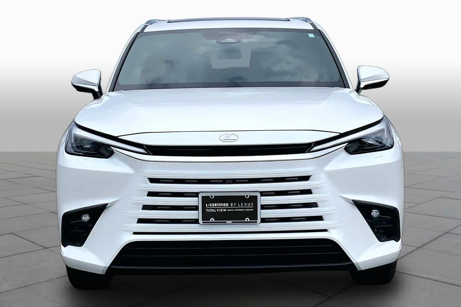 Certified Used 2025 WIND CHILL PEARL Lexus Luxury image 4
