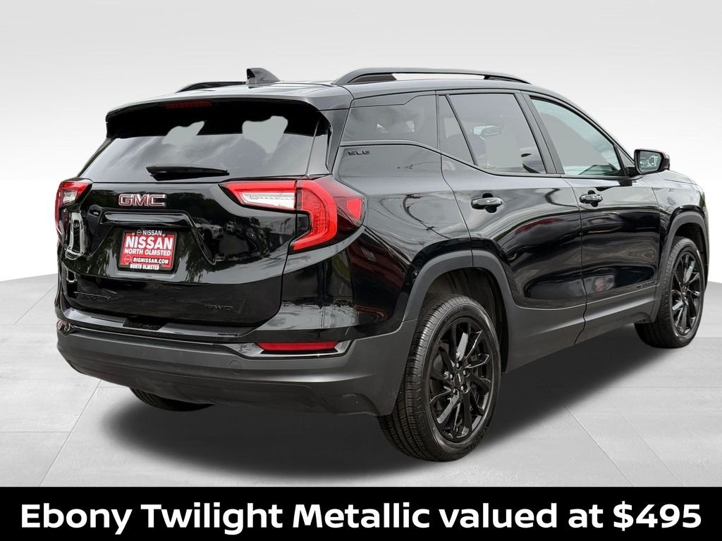 Used 2024 Ebony Twilight Metallic GMC SLE image 8