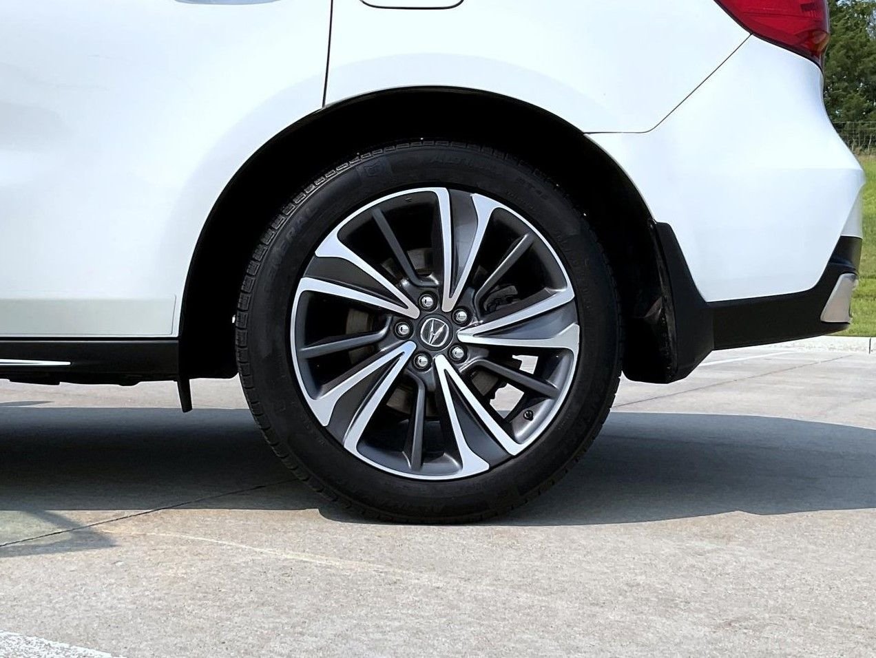 Used 2019 White Acura 3.5L Technology Package image 25