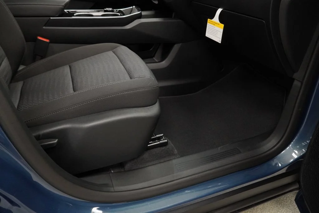 2027 Chevrolet Equinox LT - Photo 38