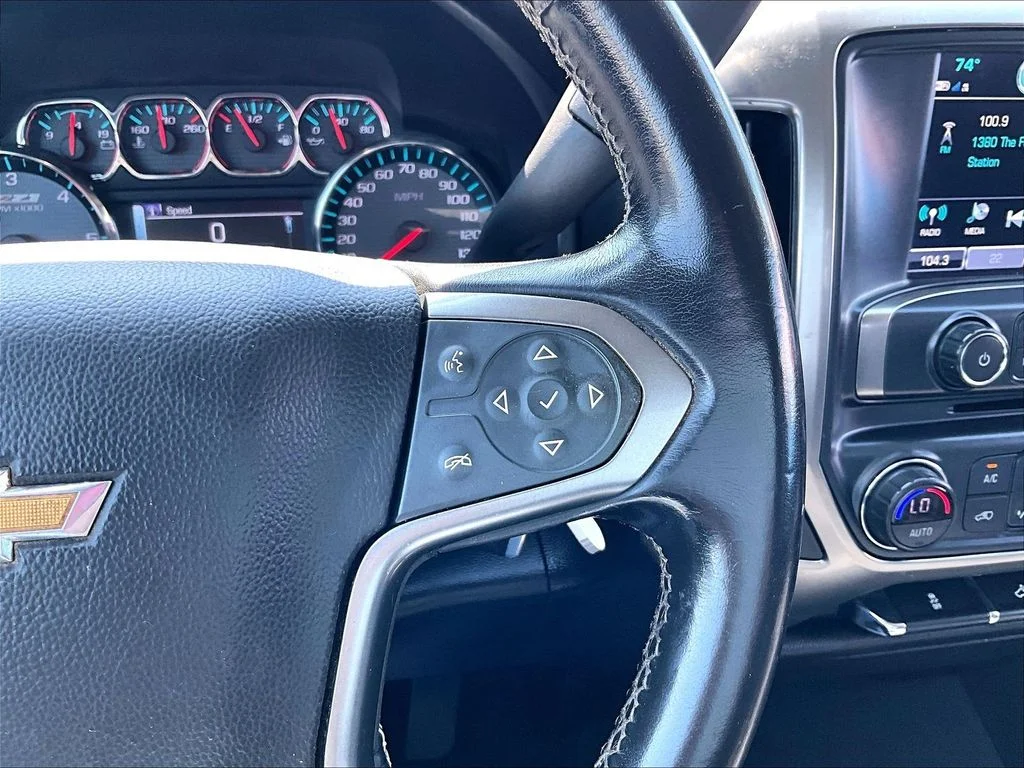 Used 2019 Silver Chevrolet LT image 20