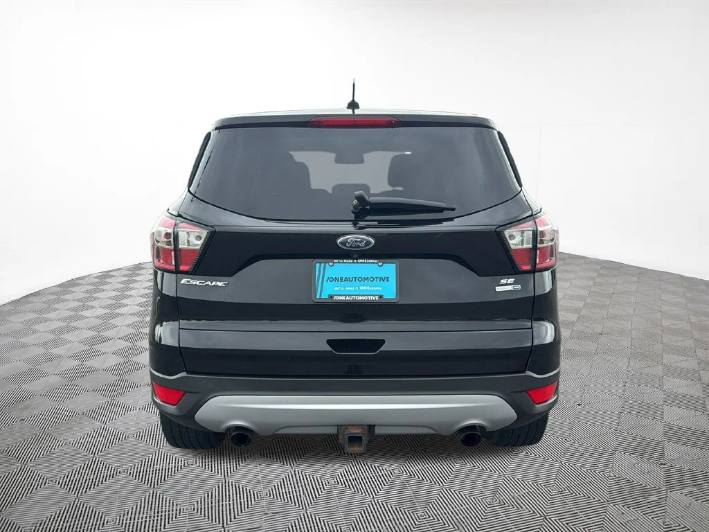 Used 2017 White Ford SE image 10