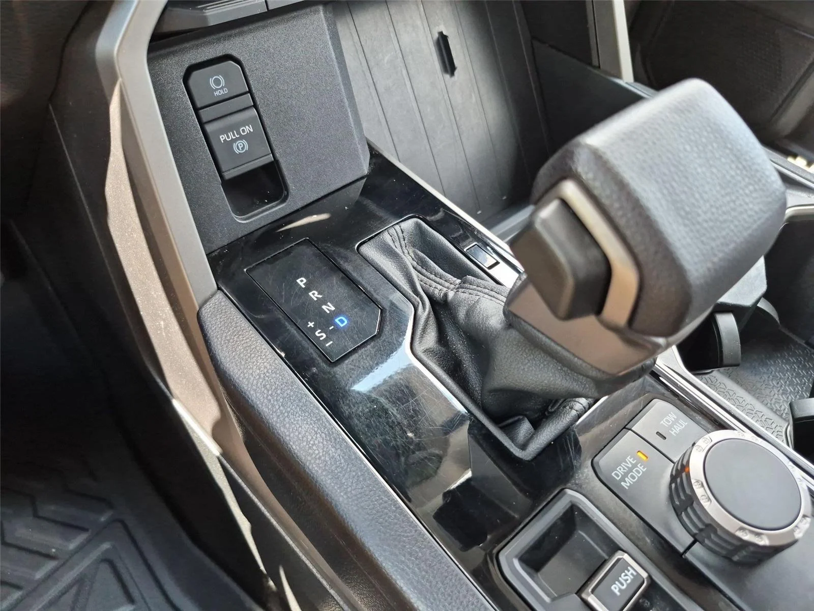 Used 2023 Ice Cap Toyota SR5 image 28