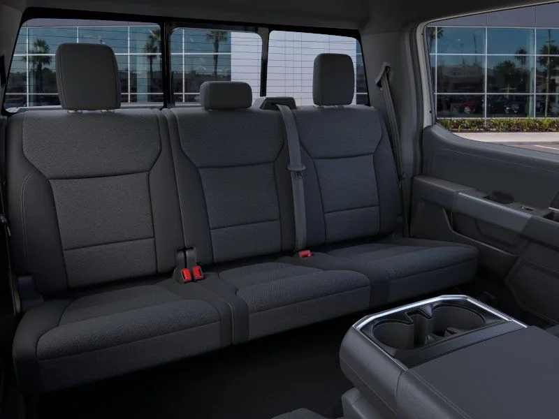 New 2026 Oxford White Ford XLT image 11