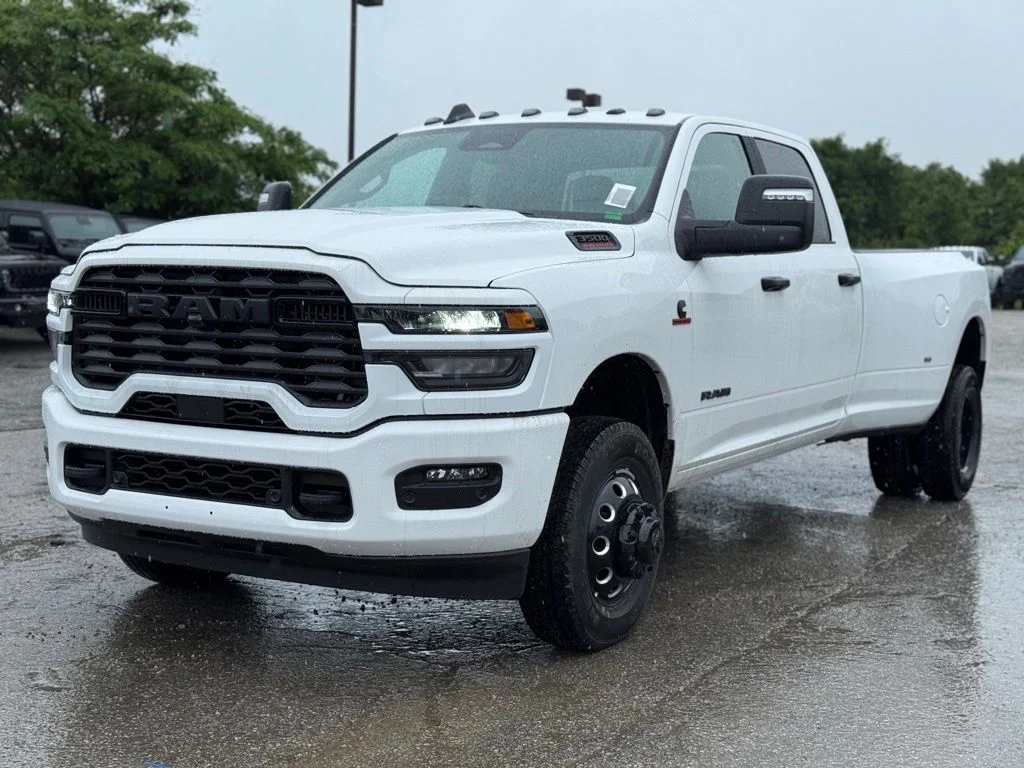 New 2026 Bright White Clear-Coat Exterior Paint RAM Big Horn image 2