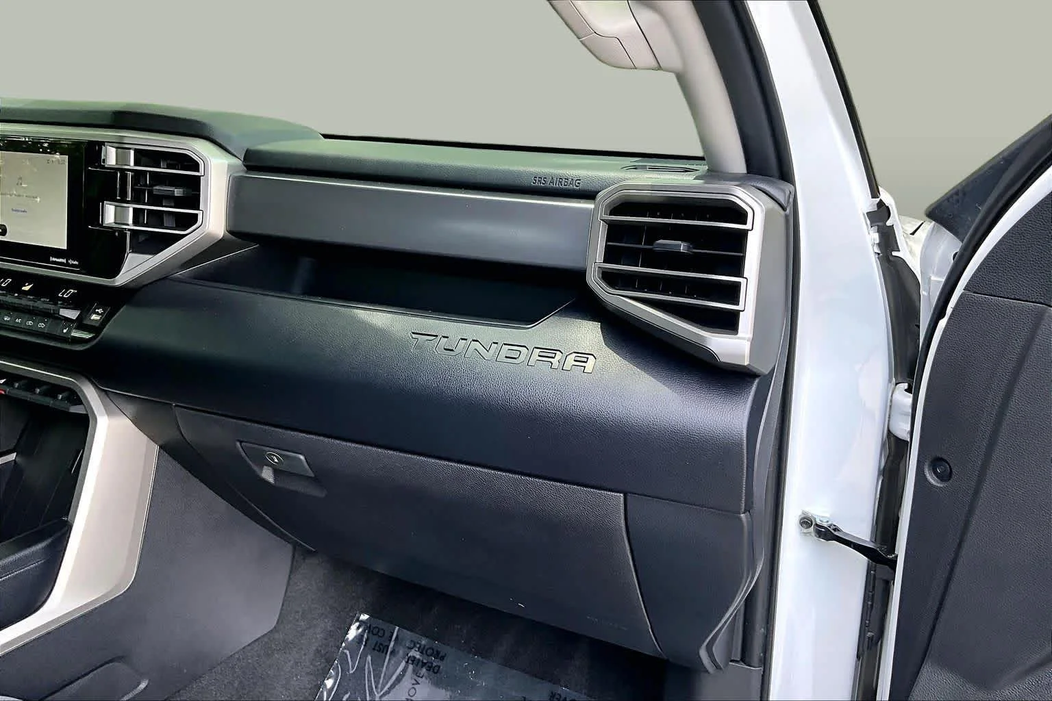 Used 2024 Ice Cap Toyota SR5 image 17