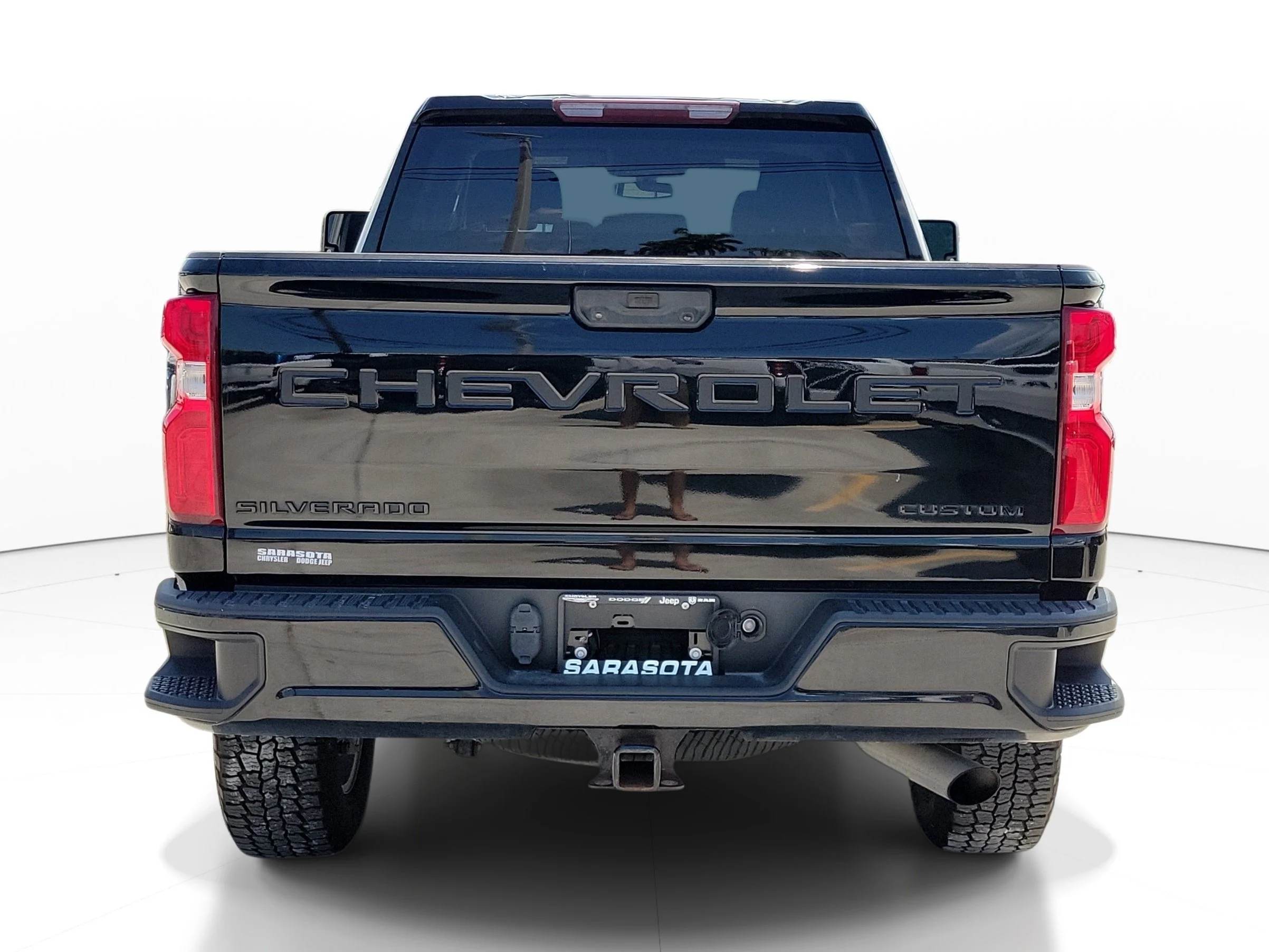 Used 2021 Black Chevrolet Custom image 5