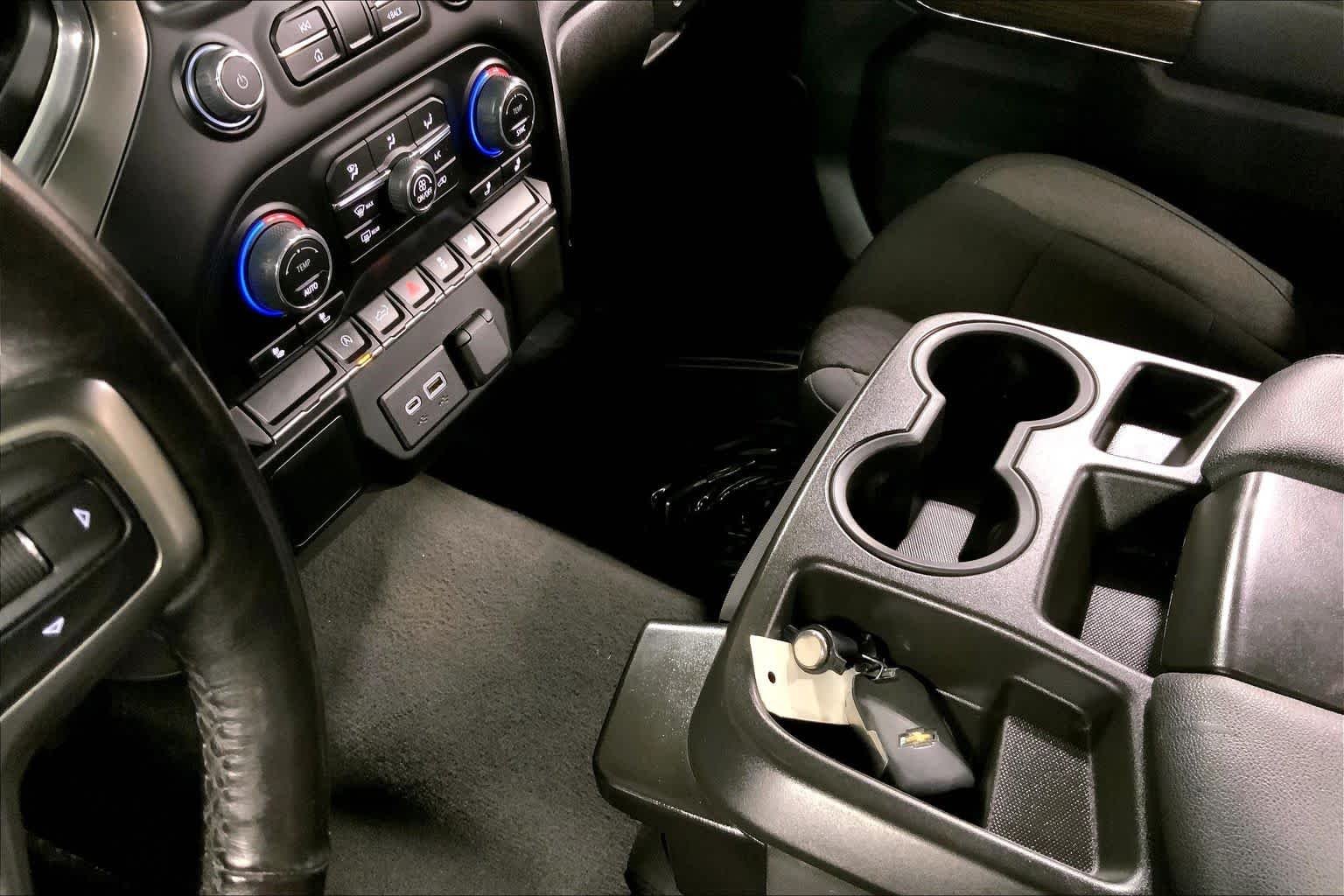 Used 2021 Summit White Chevrolet LT image 17