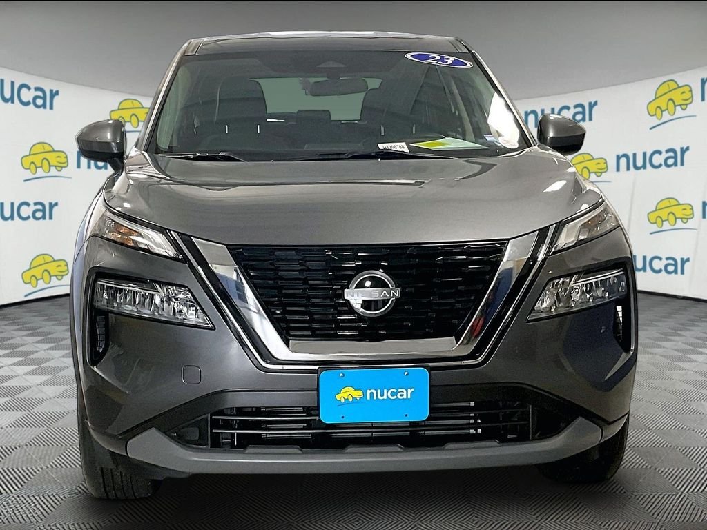Used 2023 Gray Nissan SV image 2