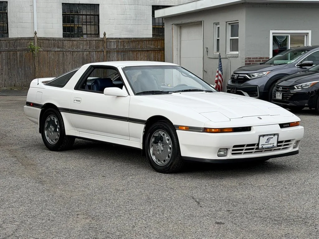 Used 1989 White Toyota Turbo image 1