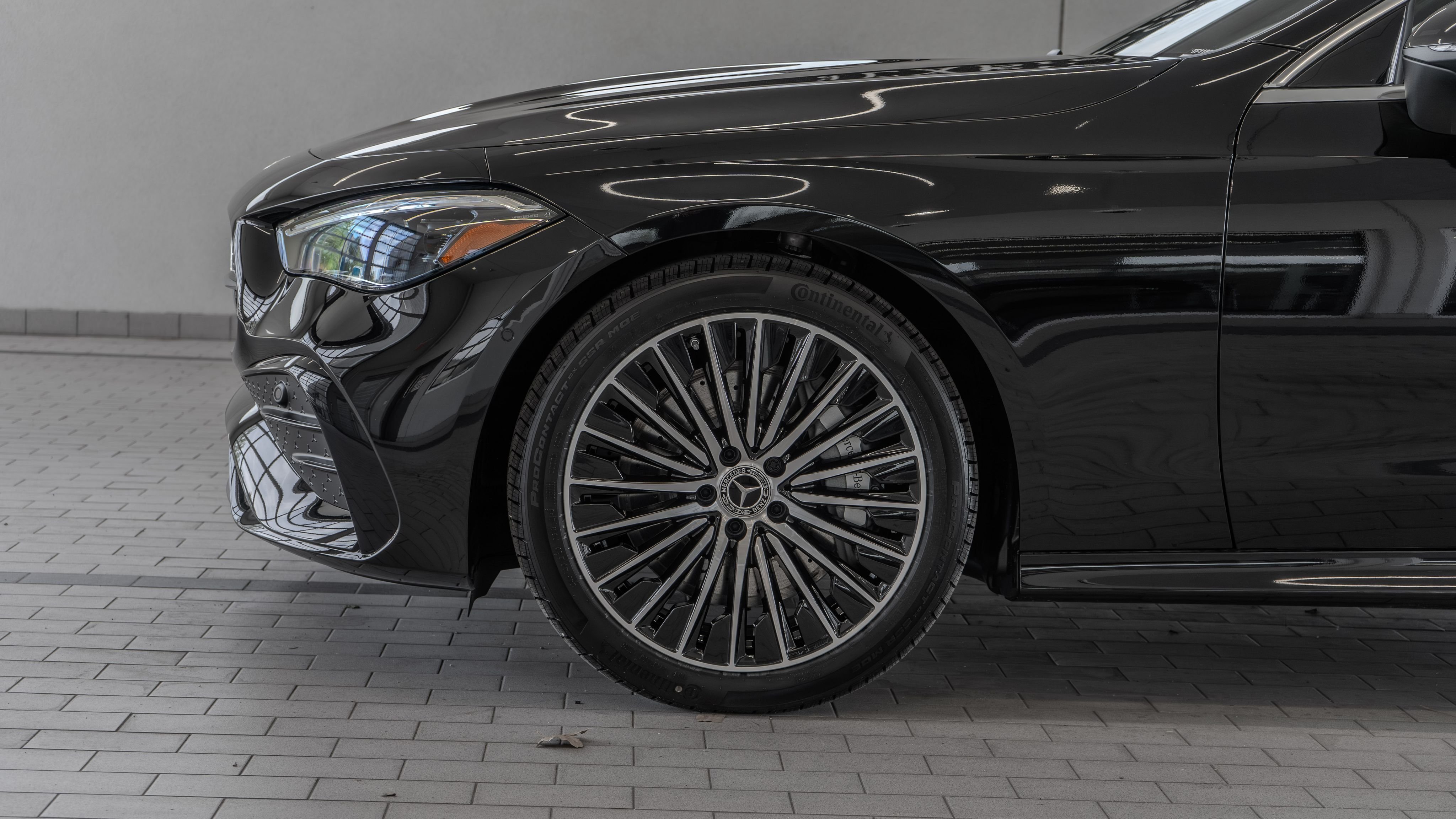 New 2026 Black Mercedes-Benz CLE 450 image 4