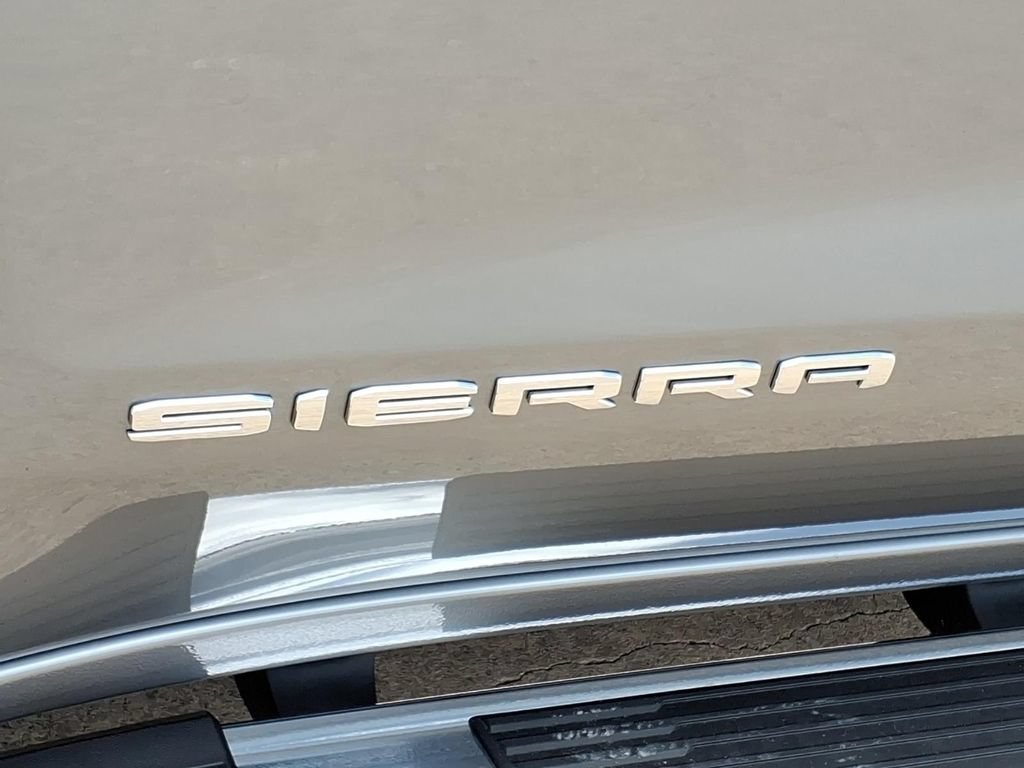 2026 GMC Sierra 1500 SLT - Photo 11