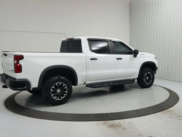 Used 2022 White Chevrolet ZR2 image 7