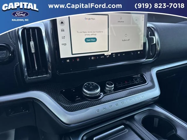 Used 2025 White Ford Platinum image 31