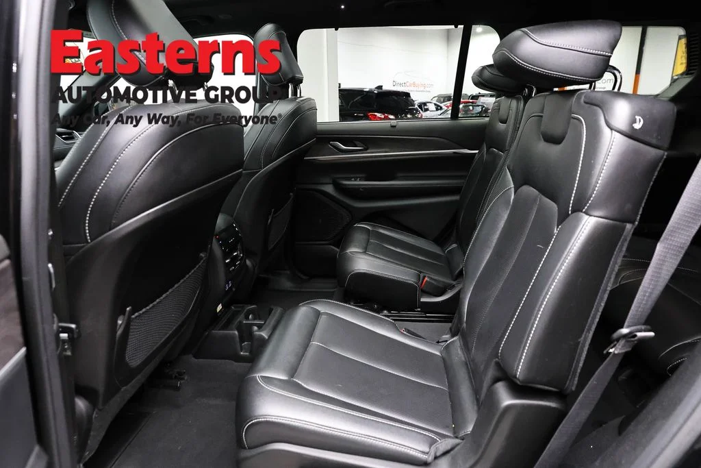 Used 2024 Black Jeep Limited image 23