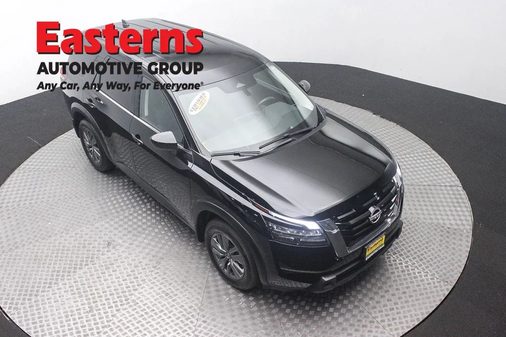 Used 2024 Black Nissan S image 3