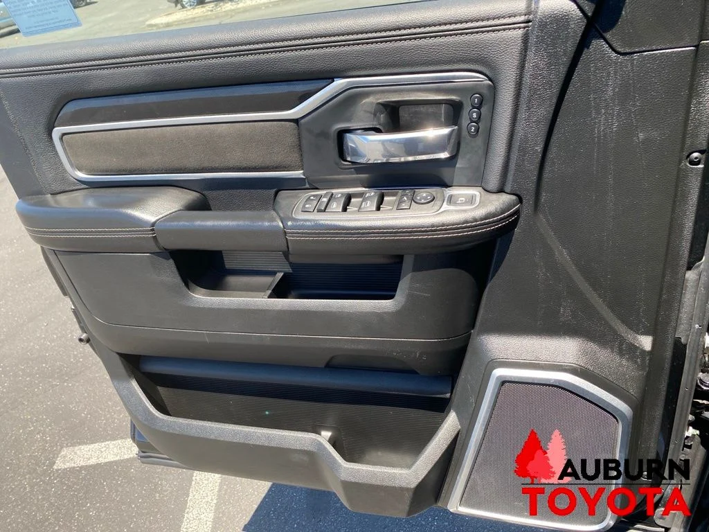 Used 2022 Diamond Black Crystal Pearlcoat Ram Laramie image 36