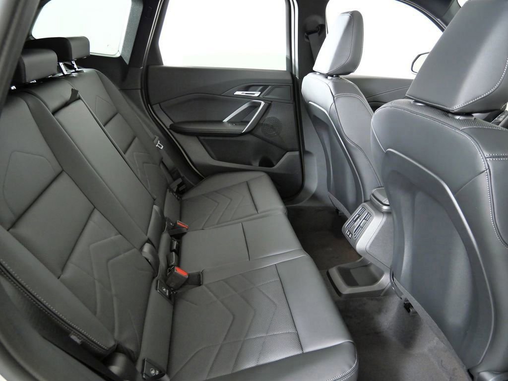 Used 2026 Dune Grey Metallic BMW xDrive28i image 25