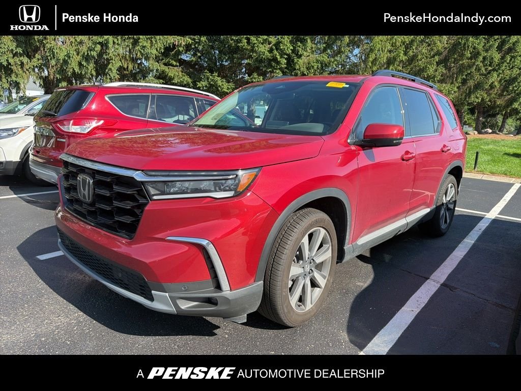 2025 Honda Pilot Touring AWD's photo