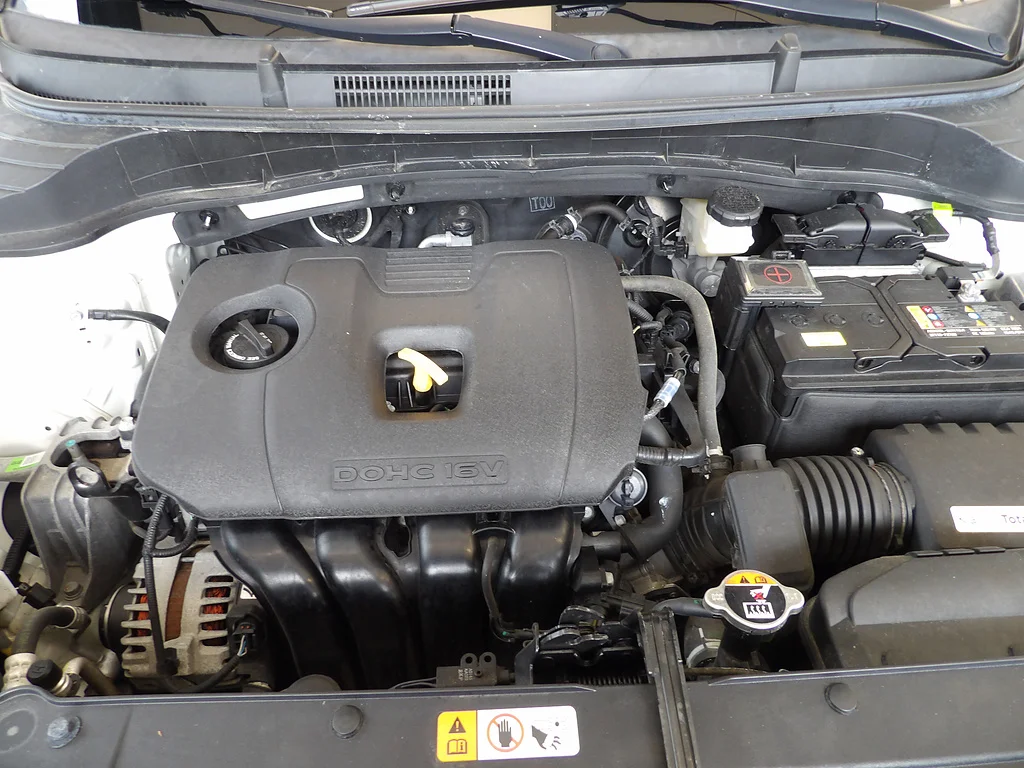 Used 2023 Snow White Pearl Kia GT-Line image 11