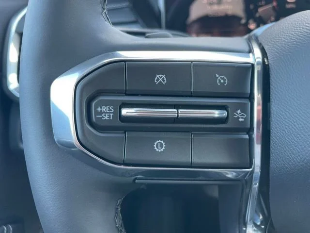 2026 GMC Acadia Elevation - Photo 13