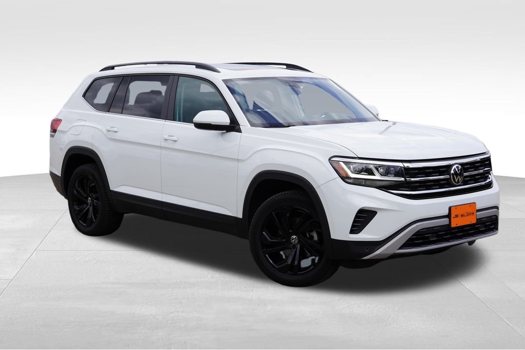 2022 Volkswagen Atlas 3.6L SE w/Tech 4MOTION's photo