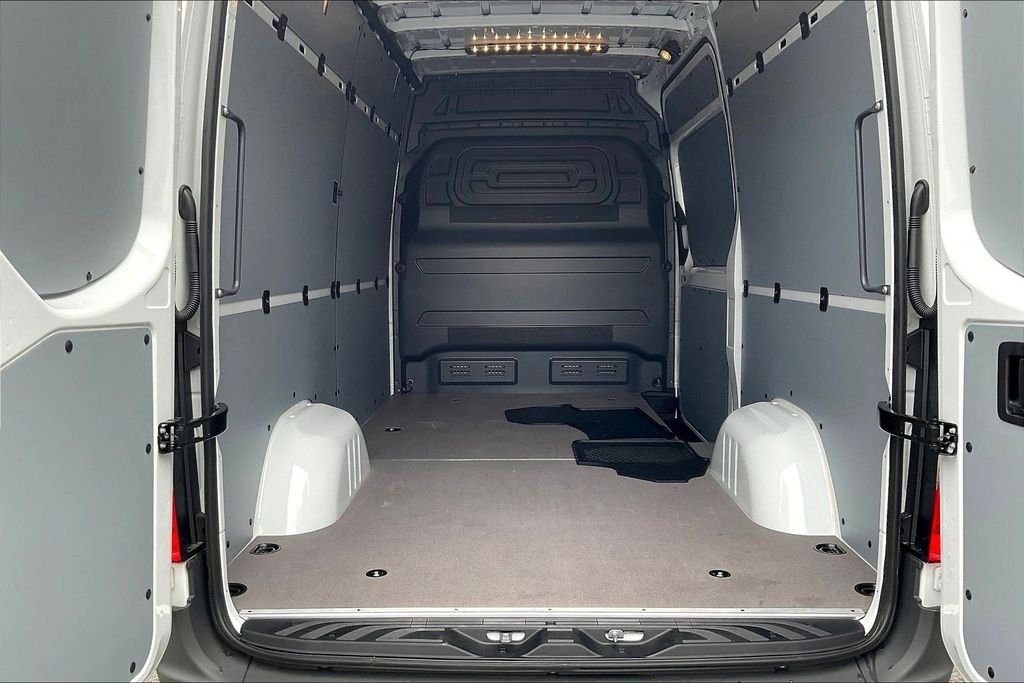 2026 Mercedes-Benz Sprinter Cargo Van Base - Photo 9