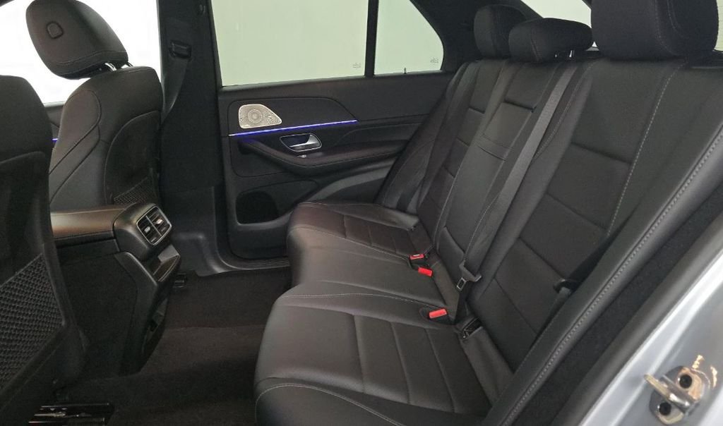 Used 2024 Silver Mercedes-Benz GLE 450 image 11