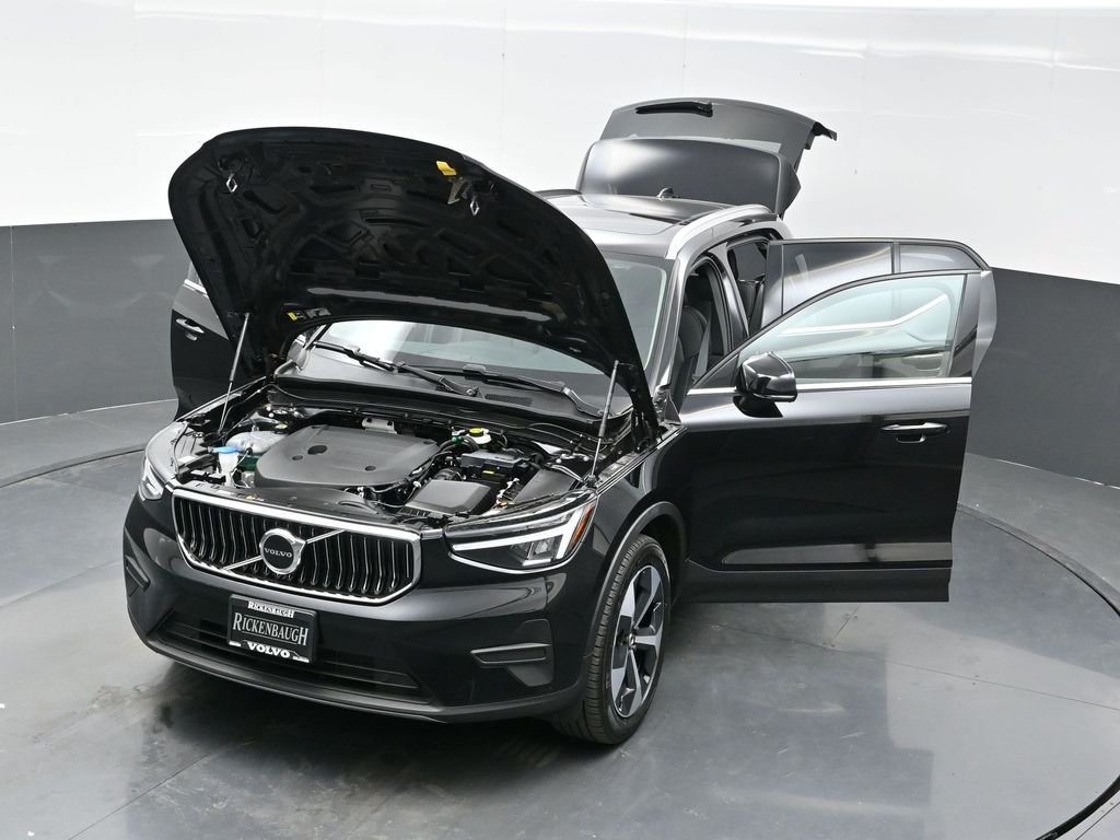 2025 Volvo XC40 Core - Photo 30