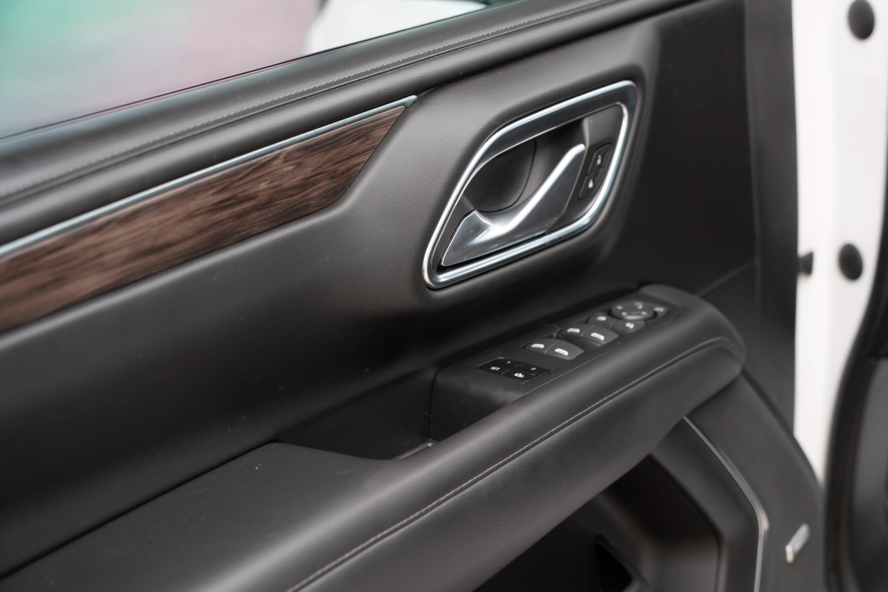 Used 2022 Iridescent Pearl Tricoat Chevrolet LT image 18