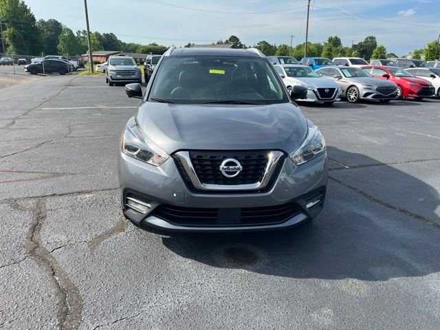 Used 2020 Gray Nissan SR image 31