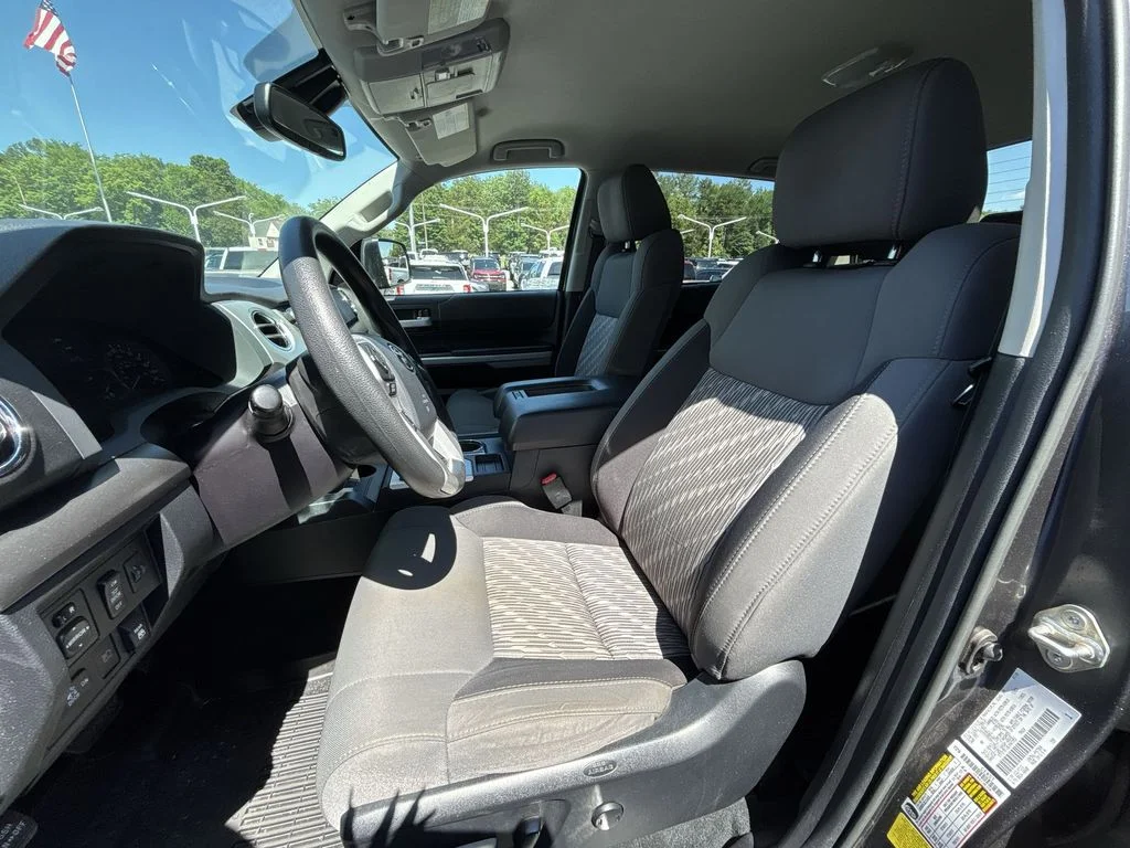 Used 2020 Gray Toyota SR5 image 13