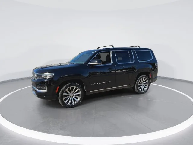 Used 2023 Black Jeep Series II image 4