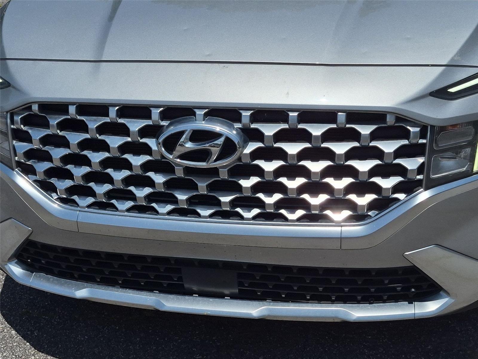 Used 2022 Shimmering Silver Hyundai SEL image 14